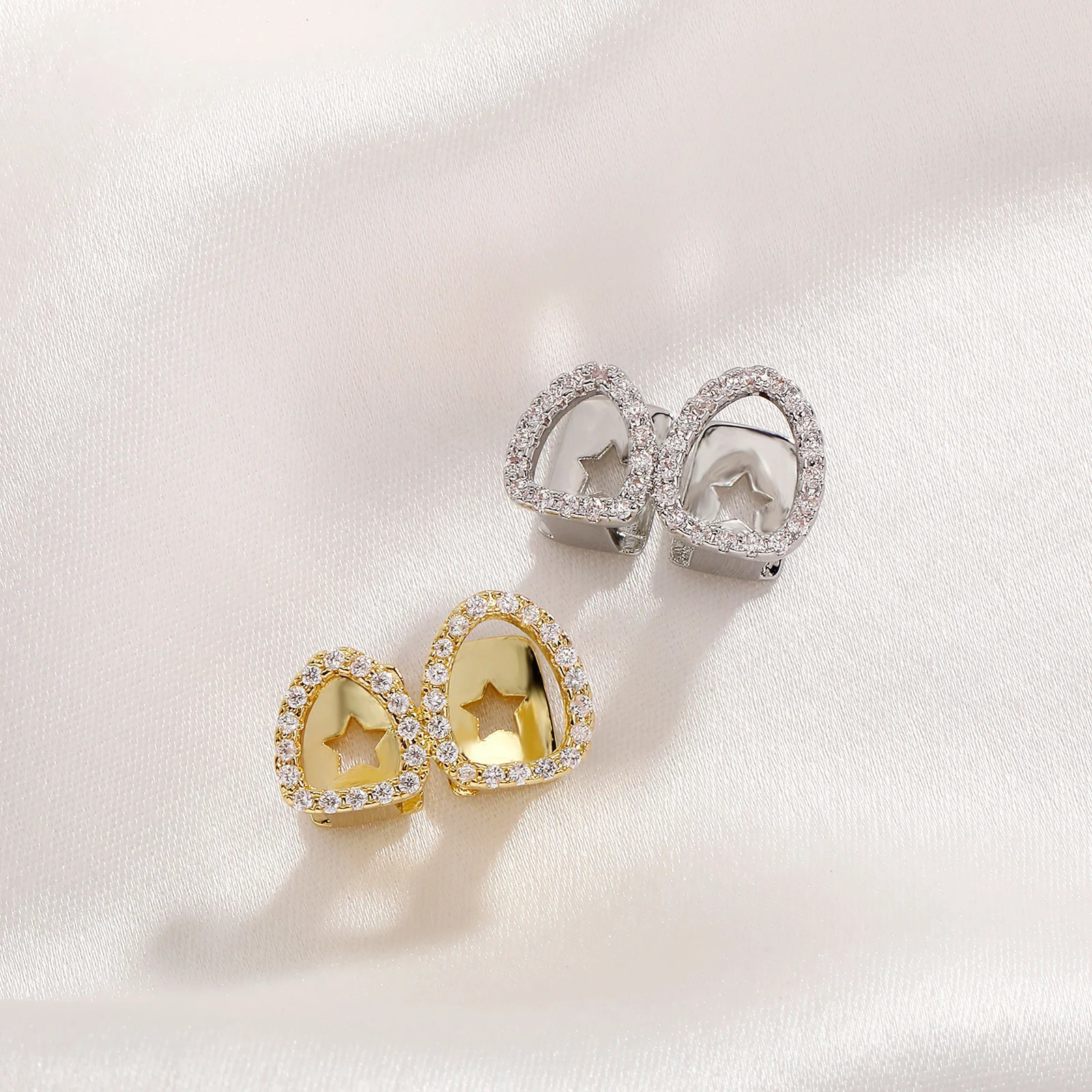 JINAO 2024 Hip Hop Teeth Men Women Iced Out Hollow Double Tooth Cap Dental Grill Punk Rapper Halloween Cosplay 250906