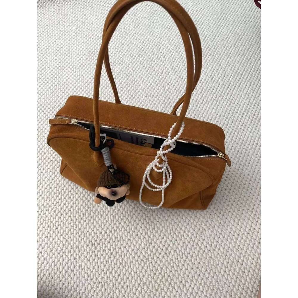 Large Capaci Faux Leather Oulder Trendy Design Underarm Boston Bag Spring Summer High End Feelings Daily Use Handbag