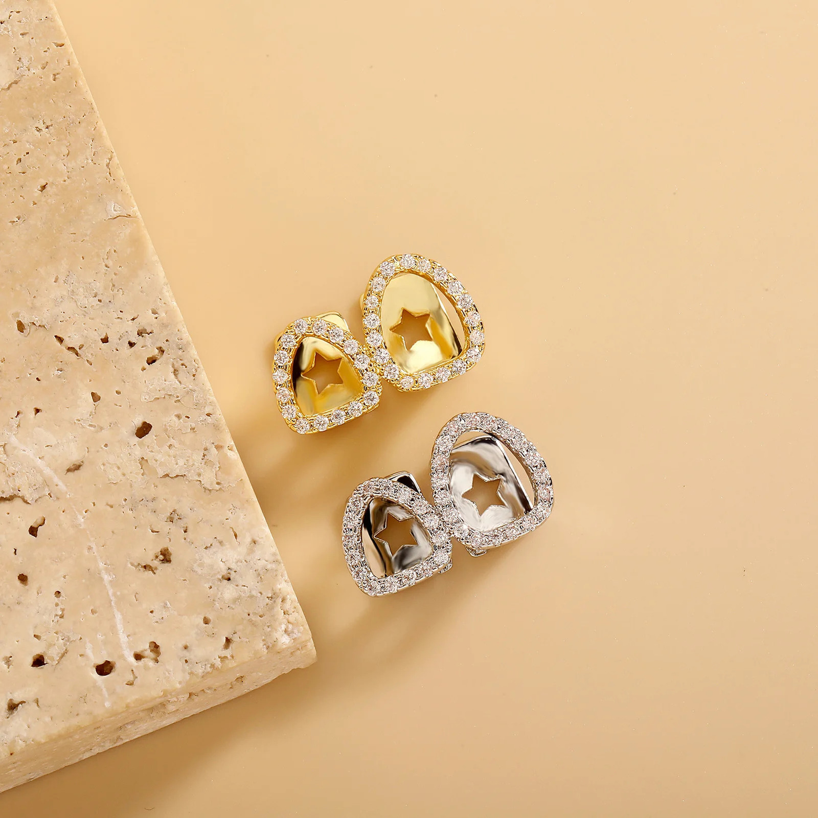 JINAO 2024 Hip Hop Teeth Men Women Iced Out Hollow Double Tooth Cap Dental Grill Punk Rapper Halloween Cosplay 250906