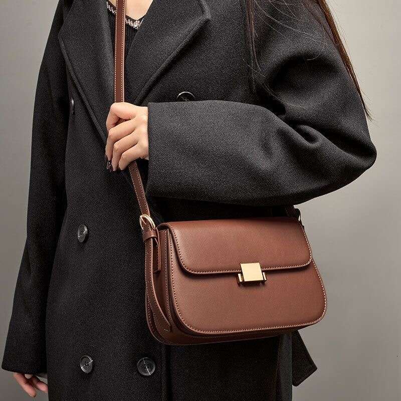 High-End Light Luxury Underarm Genuine Leather Women's 2024 Niche Fashion Tofu Single Shoulder Crossbody Bag