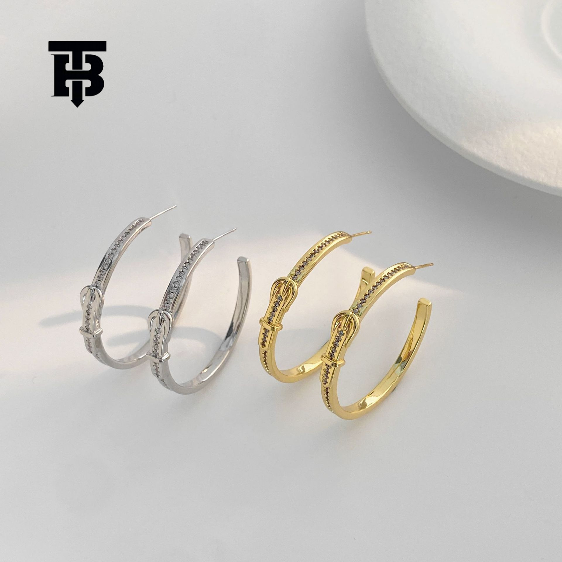 TB BHULAMTE New Fashion High End Design Luxury Belt Appearance Buckle Niche Earrings Super Bright Texture Metal C-shaped Earrings Personalized Women J