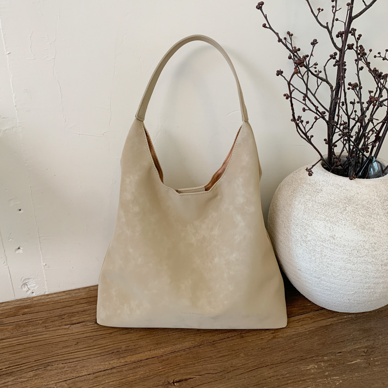 free shipping designer bags New winter frosted large capacity single shoulder commuting underarm women's tote bag