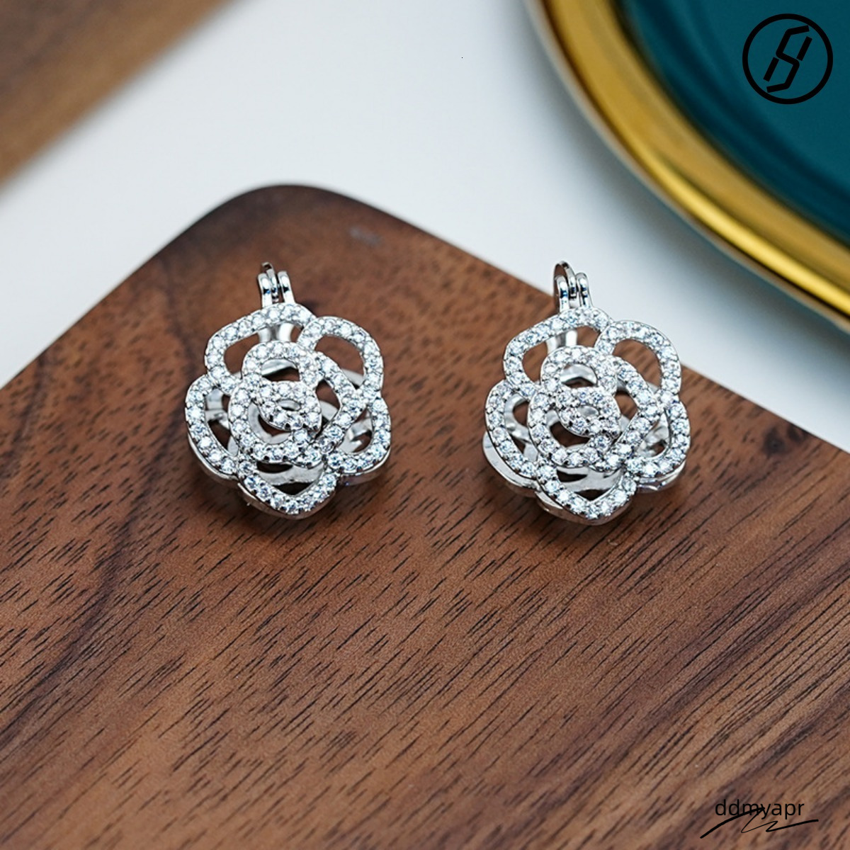 Double-Sided French Camellia Zircon High-End Craft Design Pearl Flowers Floral Earrings Designer Women Original Jewelry