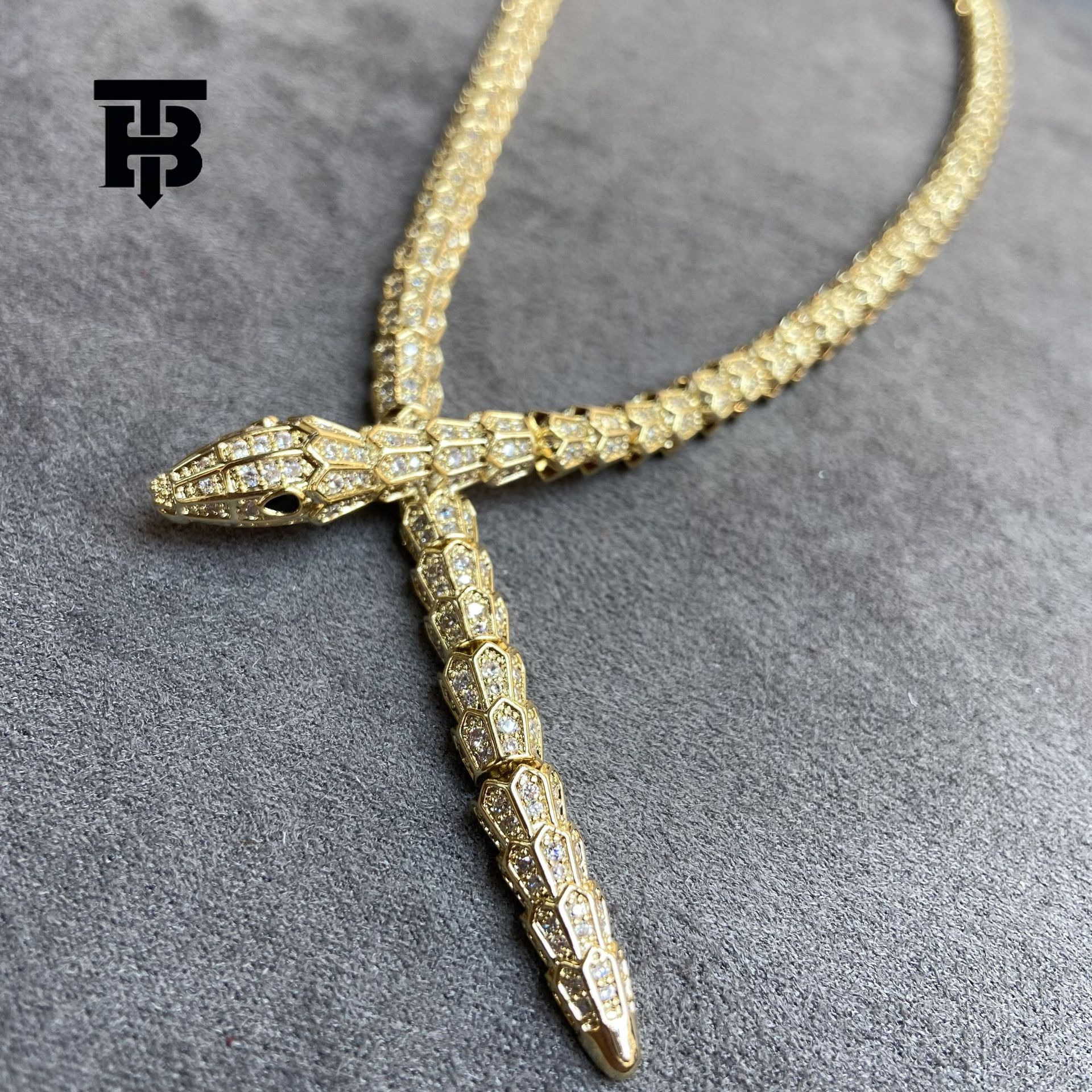 TB BHULAMTE Designer All Diamond Luxury Women's Snake Shaped Jewelry Snake Bone Necklace Gold-plated Chain Super Shiny Light Luxury High-end Acce