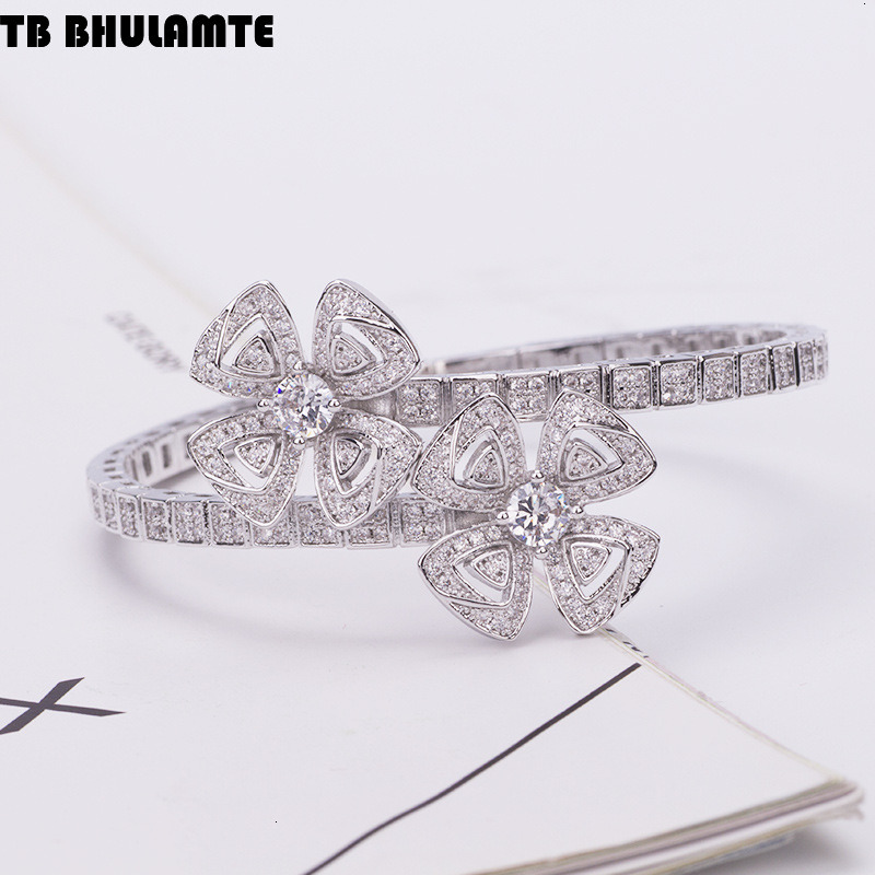 New Eternal Petal Bracelet Zircon Fashion Modern Women's Jewelry Spring Luxury Designer Free Delivery Snake Bone Hollow Luxury bag Double Flower 