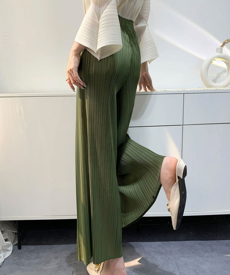 Women's pleated Issey luxury fashion women's high-end temperament comfortable casual pants wide loose straight leg pants2025 Z260314