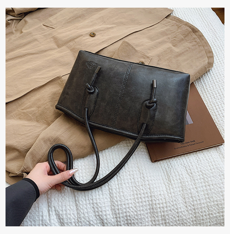 Designer bag free shipping Advanced texture retro large capacity bag minimalist backpack women's Bag free shipping