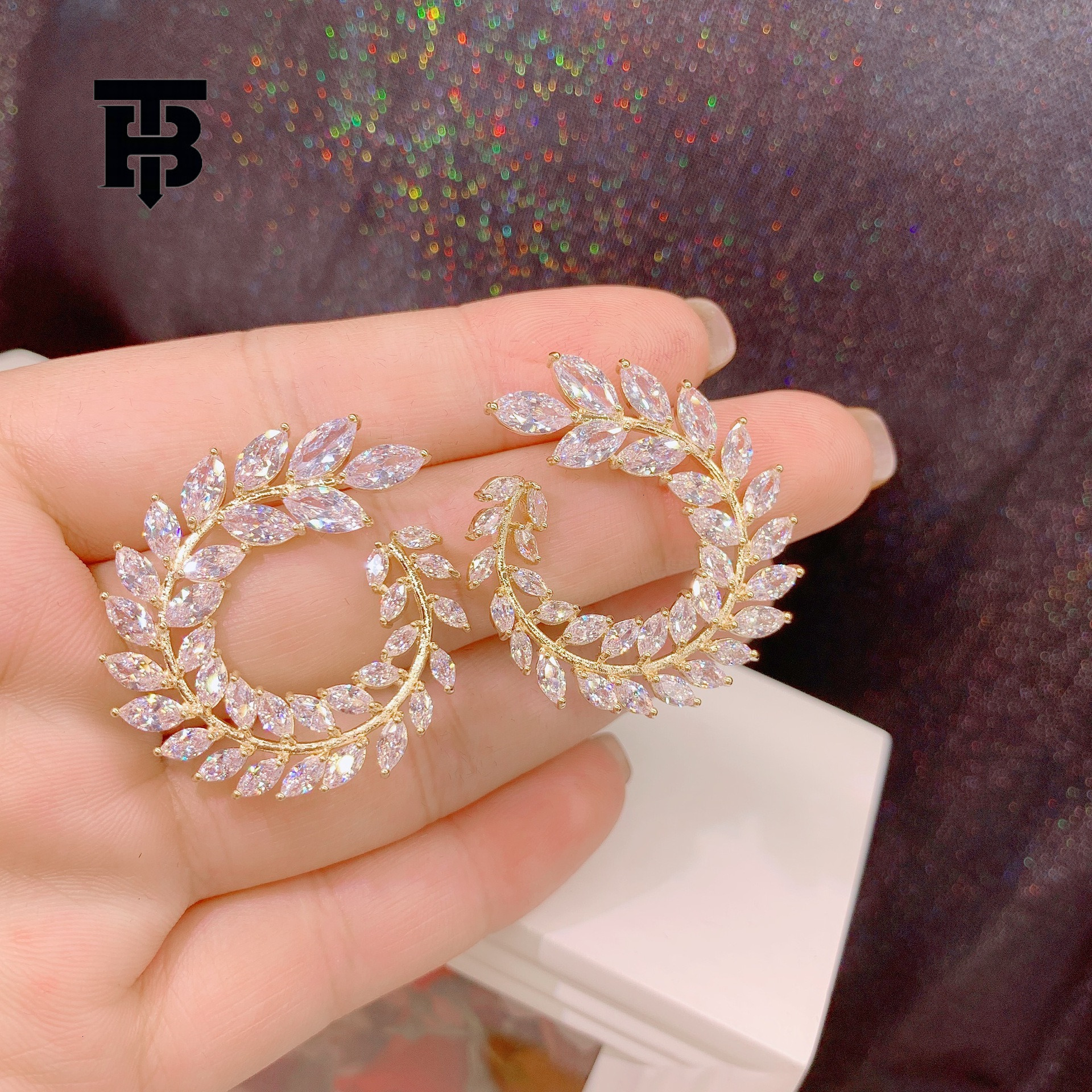 TB BHULAMTE Fashion Designer Creates Sparkling Zircon Olive Branch Shaped Luxury Women's Earrings Jewelry For Daily Wear Exquisite Elegant