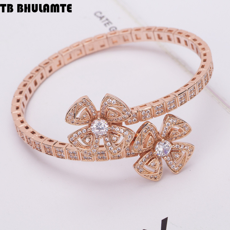New Eternal Petal Bracelet Zircon Fashion Modern Women's Jewelry Spring Luxury Designer Free Delivery Snake Bone Hollow Luxury bag Double Flower 