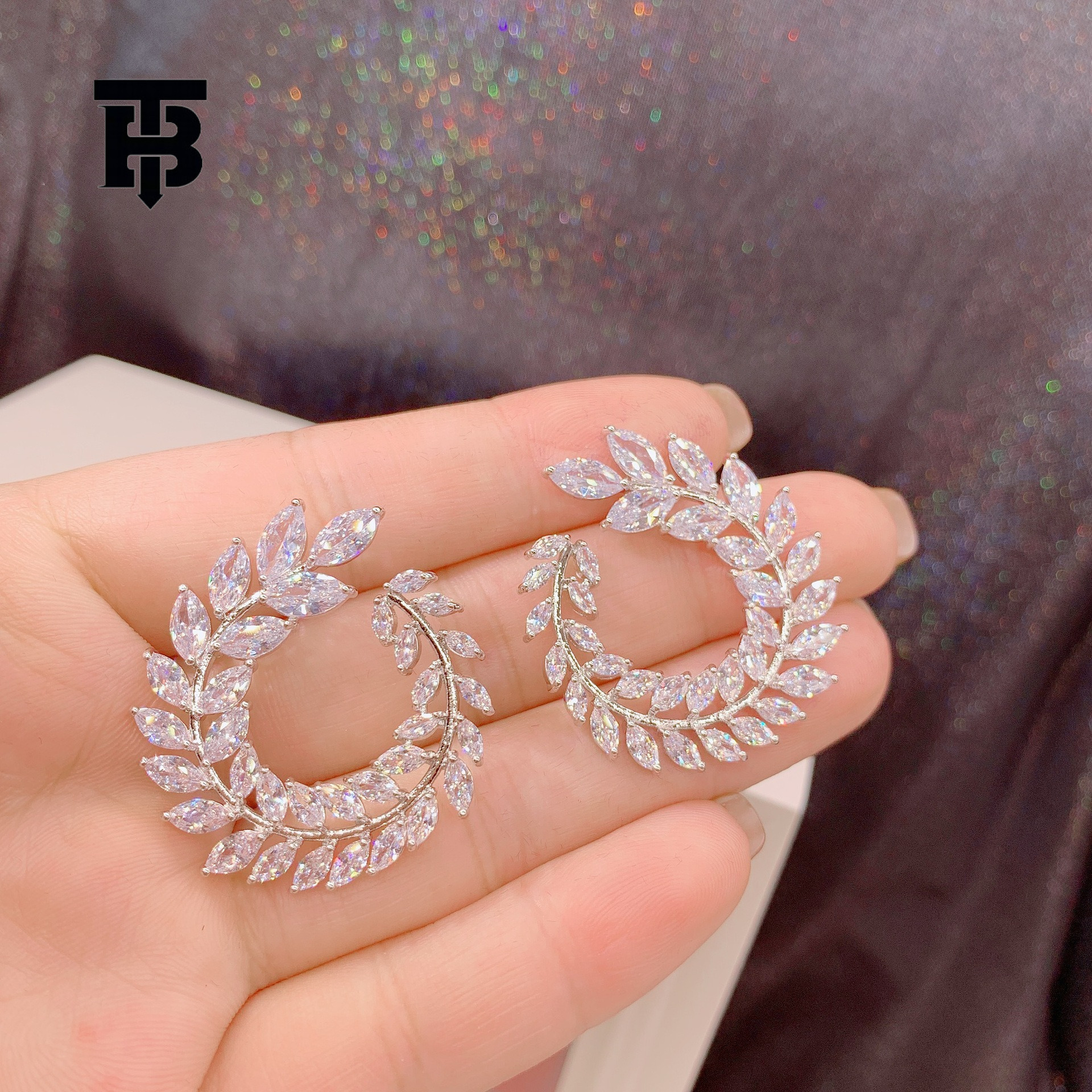 TB BHULAMTE Fashion Designer Creates Sparkling Zircon Olive Branch Shaped Luxury Women's Earrings Jewelry For Daily Wear Exquisite Elegant
