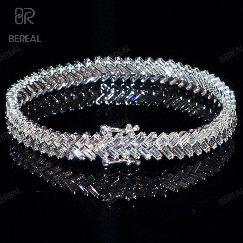 Wholesale Factory Deal on Genuine 10MM Moissanite Cuban Chain Necklace for a Stylish and Unique Accessory