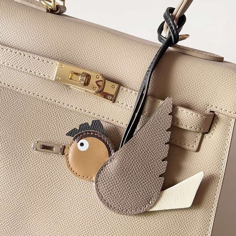 DHEssentials 2025 Spring Handmade Leather Birdy Bag Ornament, Cartoon Keychain, Car Pendant, 6 Colors, Urban Minimalist, Sheepskin Leather