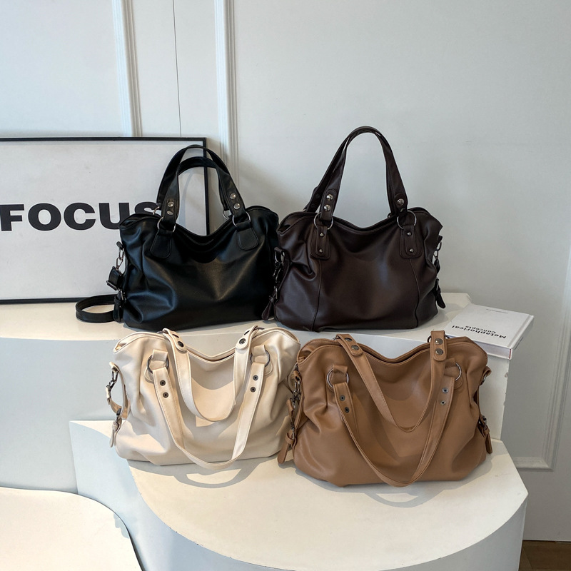 Designer bag free shipping Shoulder Bags Shoulder bag large capacity casual versatile handbag simple texture commuting bag