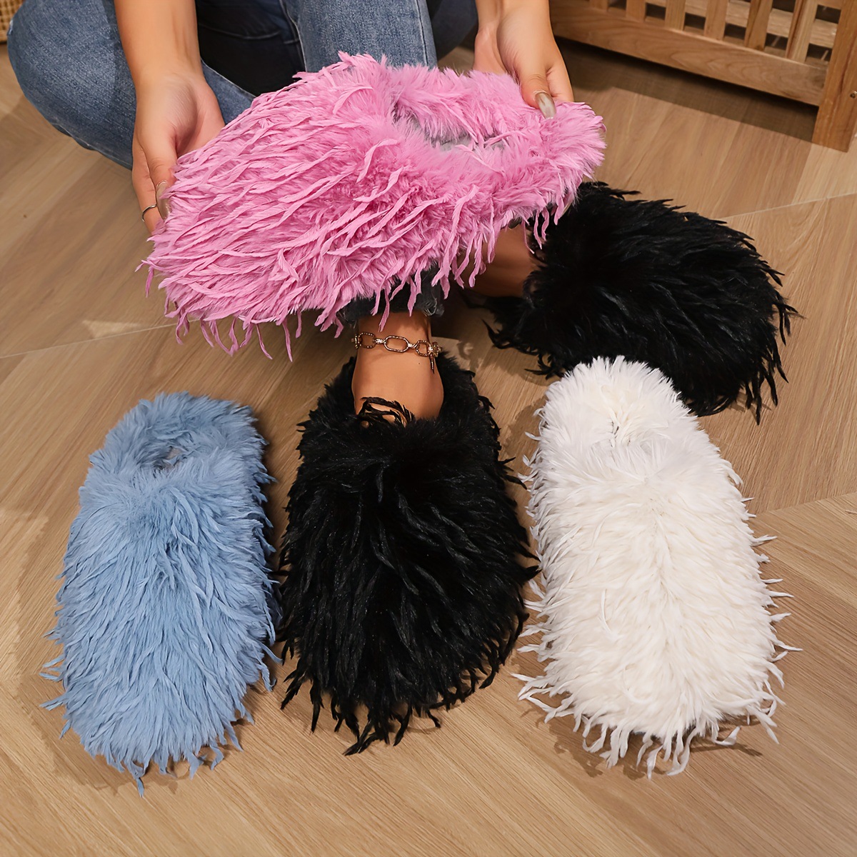 Slippers Thick soled one line slippers made genuine soft leather with flat bottom suitable for both men and women in soft leather for casual wear