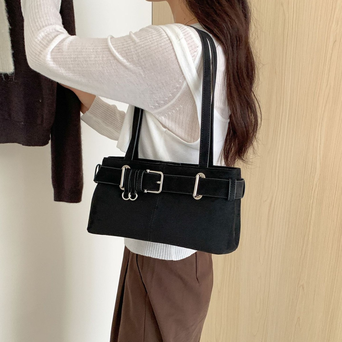 Designer bag free shipping Bags 2025 new Autumn Winter Handbag Shoulder Fashionable Light High Quality Crossbody Bag