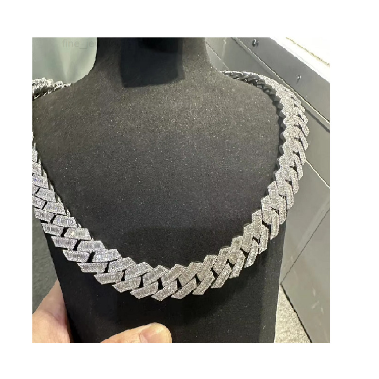 Merchants Selling High Quality Luxury Women s 18mm Cuban Chain