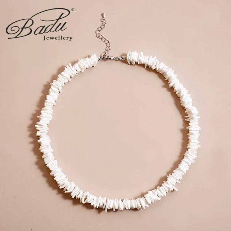 Badu Bohemia White Natural Shell Necklace Irregular Gravel Chip Puka Shell Necklace Women Choker Fashion Summer Beach Jewelry 250906
