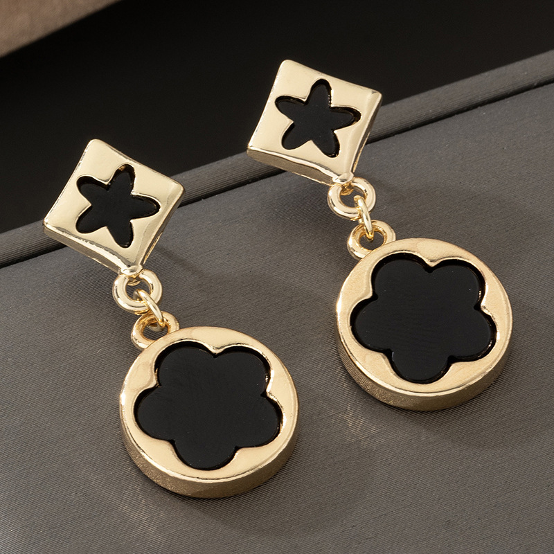 Luxury Brand Designer Jewelry 2025 Autumn Winter New Diamond Round Double Flower Earrings Vintage Elegant Flower Drop Earrings Matching Trench Coat Te