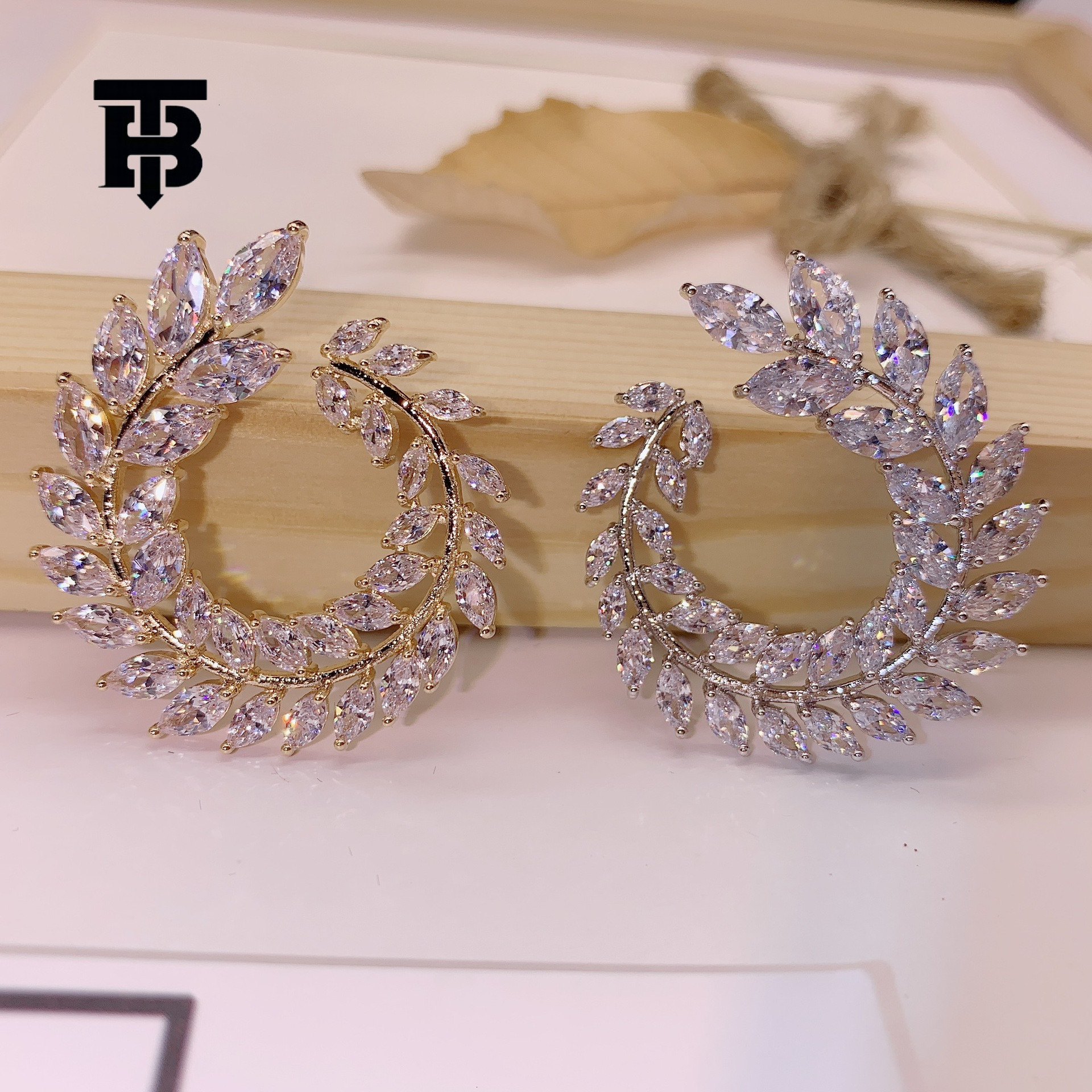 TB BHULAMTE Fashion Designer Creates Sparkling Zircon Olive Branch Shaped Luxury Women's Earrings Jewelry For Daily Wear Exquisite Elegant