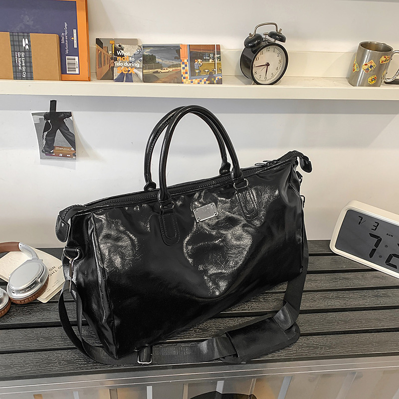 Couple Bag Fitness Bag Women s Large Capacity PU Leather Sports Handbag Leisure Business Short Distance Travel Bag Autumn Luggage Designer Bag