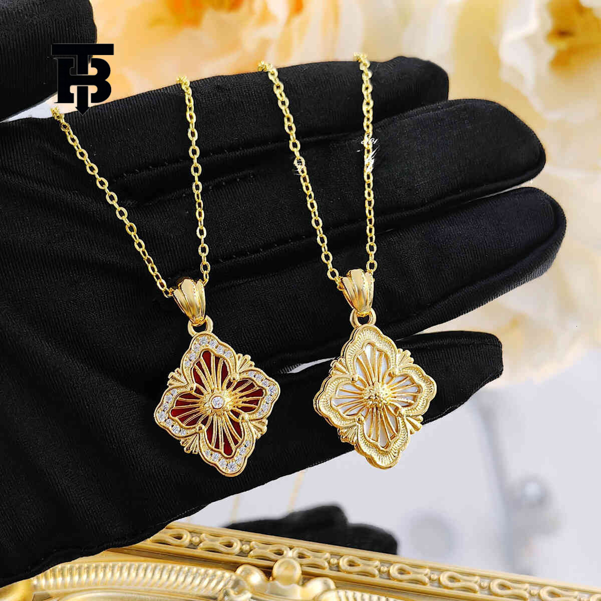 TB BHULAMTE Designer Italian Brushed Craftsmanship Retro Palace Style Clover Accessories Luxury Pendant Luxury Lace Mesh Inlaid Diamond Necklace Women
