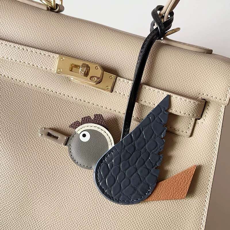 DHEssentials 2025 Spring Handmade Leather Birdy Bag Ornament, Cartoon Keychain, Car Pendant, 6 Colors, Urban Minimalist, Sheepskin Leather