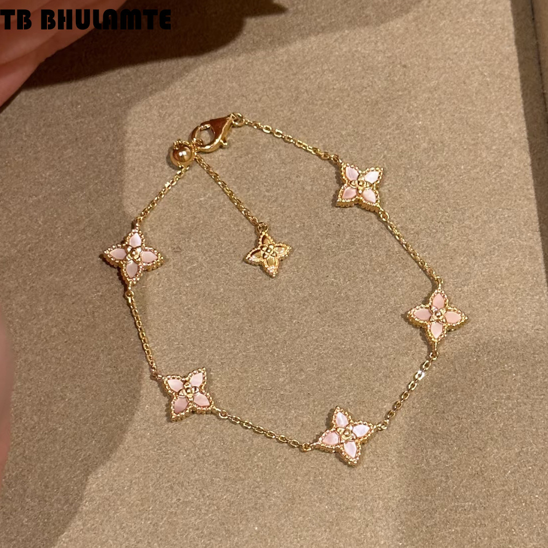 S925 Plated Flowing Shell Leaf Powder Pearl Mother Clover Br Women's Fashion Multi Functional Luxury Free Shipping Pure Silver Z260313