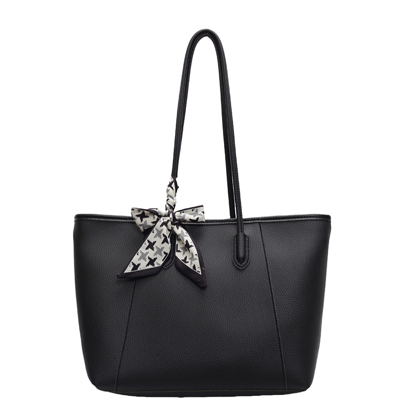 Designer bag free shipping Shoulder Bags Fashionable solid color simple versatile handbag with large capacity for commuting leisure