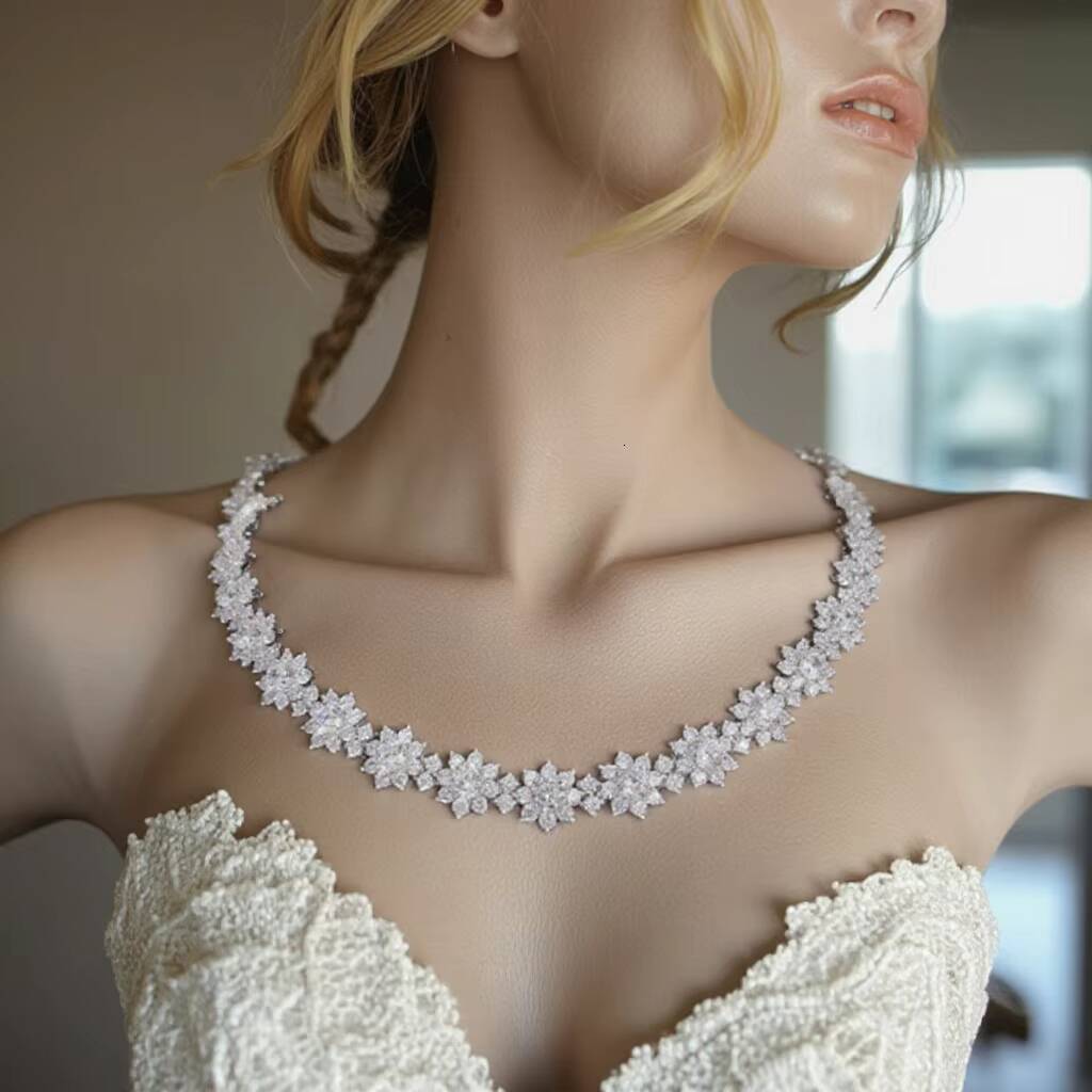 S925 Sterling Silver Inlaid Moissanite Main Stone Luxury Sunflower Necklace Pass Diamond Tester for Women Wedding Necklace