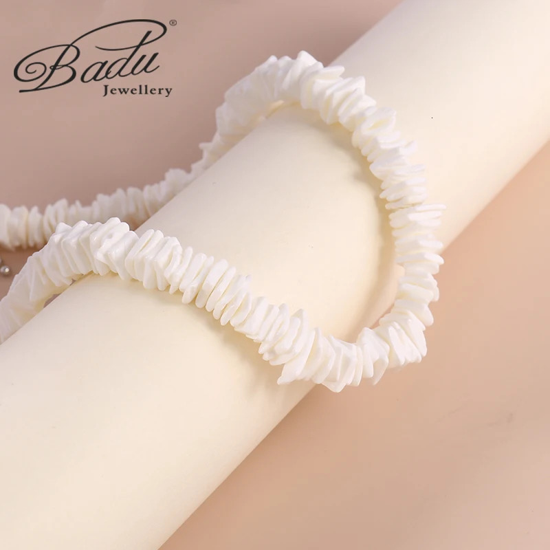 Badu Bohemia White Natural Shell Necklace Irregular Gravel Chip Puka Shell Necklace Women Choker Fashion Summer Beach Jewelry 250906