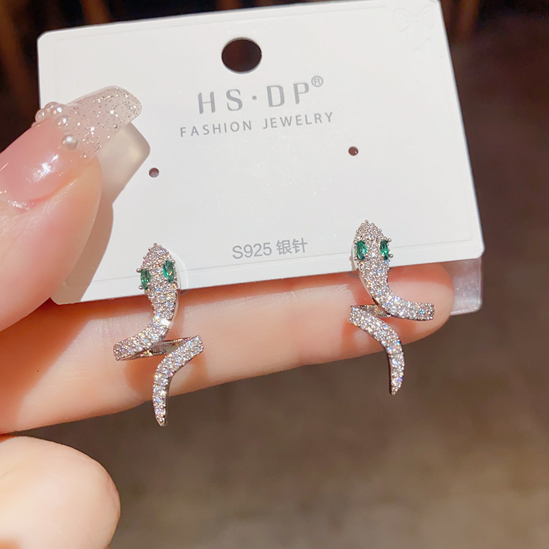 Jewelry ring Style Personality Minimalist Fashion Snake Shaped High End Unique Design Exquisite Simple Earrings Casual Combinations and Gifts