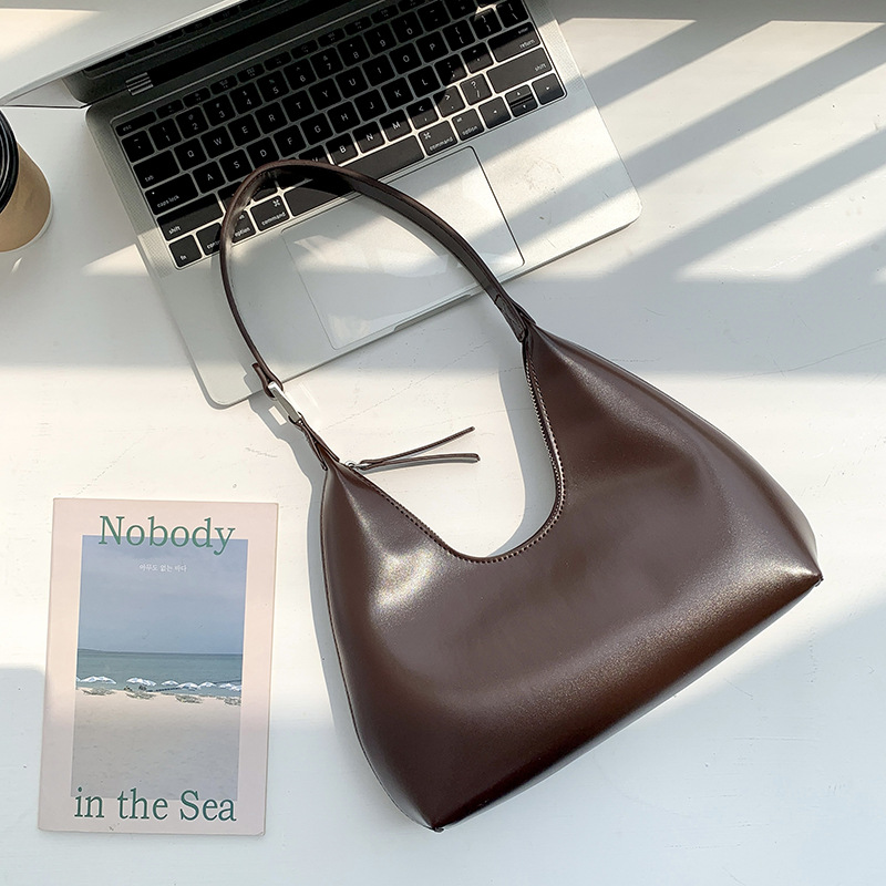 2025 free shipping women's designer luxury fashion new style temperament armpit tote bag wide shoulder strap shoulder bag diagonal cross khaki br