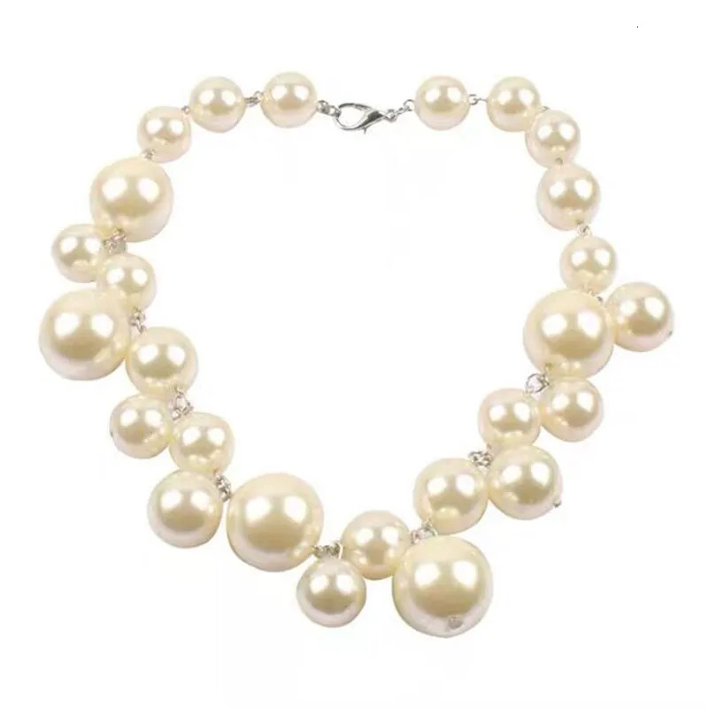 YANGLIUJIA Pearl Necklace European And American Style Personality Fashion Necklace Ms Girl Travel Wedding Accessories 250906