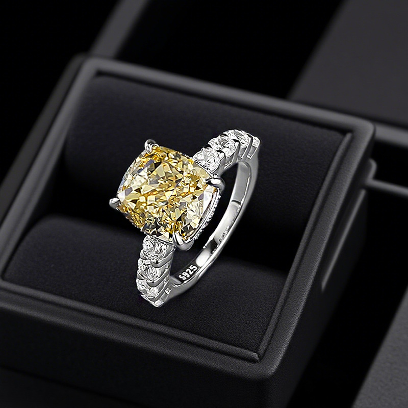 2025 Gorgeous Handmade Luxury Jewelry Genuine 100% 925 Sterling Silver Cushion Shape Lab Yellow Moissanite Diamond Eternity Women Wedding Bridal Ring 