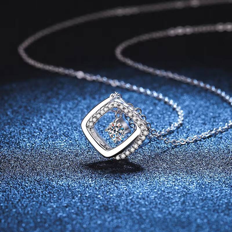 S925 Sterling Silver Micro Set Small Fresh D Color Moissanite Geometric Pendant Necklace Women Gift