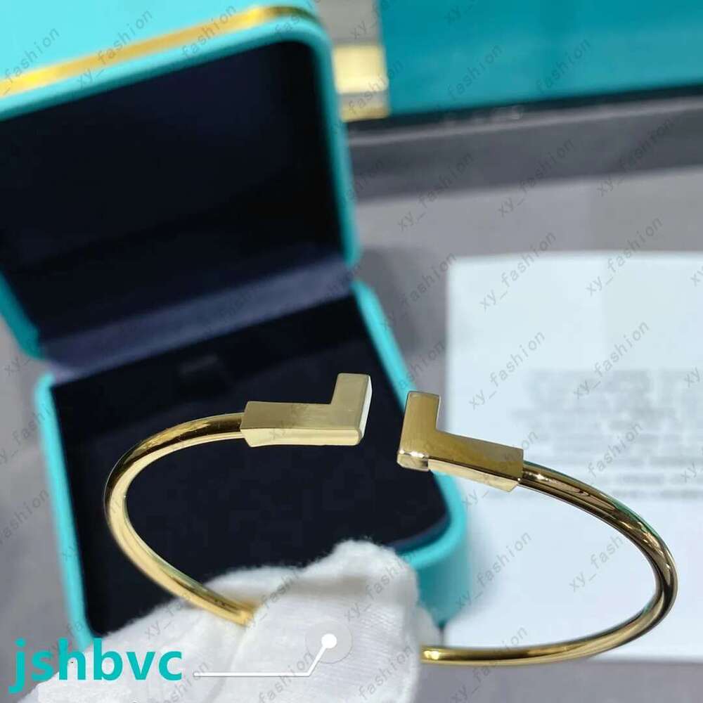 Bracelet designer 2025 new net red double T bracelet opening plated v gold full of dias star with models quality bracelets fashion versatile new