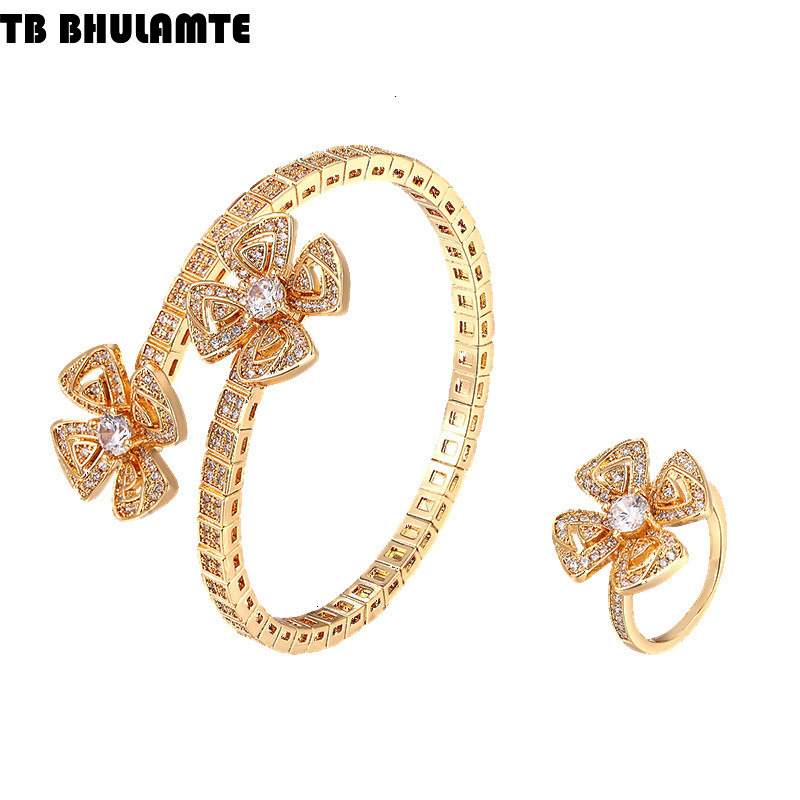 New Eternal Petal Bracelet Zircon Fashion Modern Women's Jewelry Spring Luxury Designer Free Delivery Snake Bone Hollow Luxury bag Double Flower 