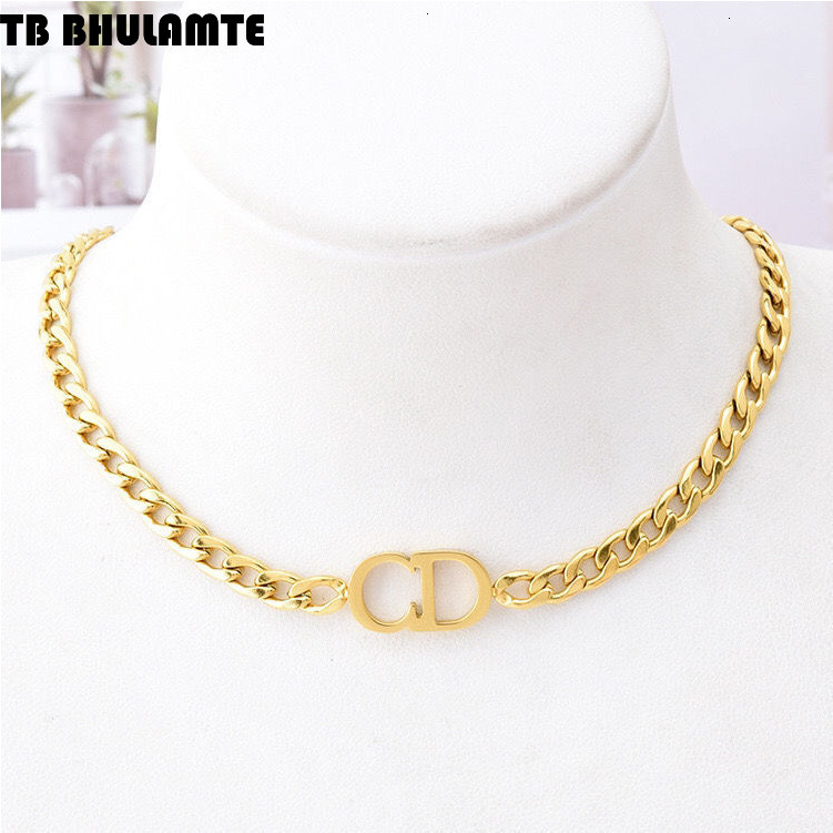 European And American Fashion Necklace Set CD Women's Luxury bag Necklace Simple Designer Fashionable And Popular Multifunctional Personalized Co