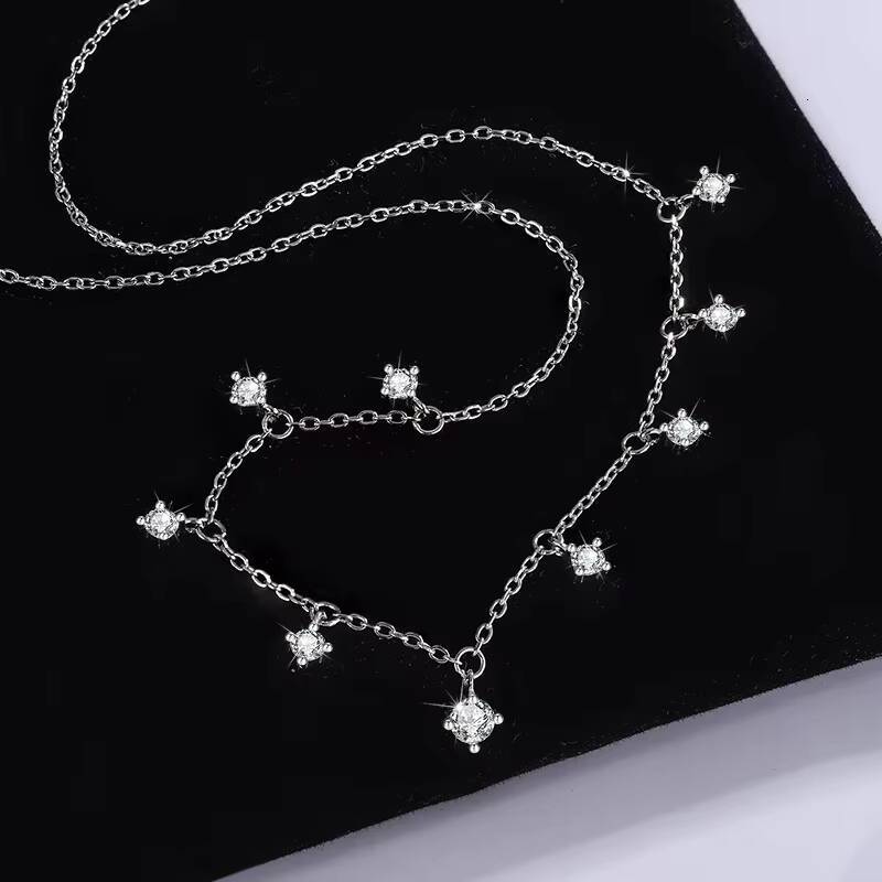 S925 Sterling Silver Moissanite Necklace Retro Senior Sense Bright Star Collarbone Chain for Girlfriend Birthday Gift