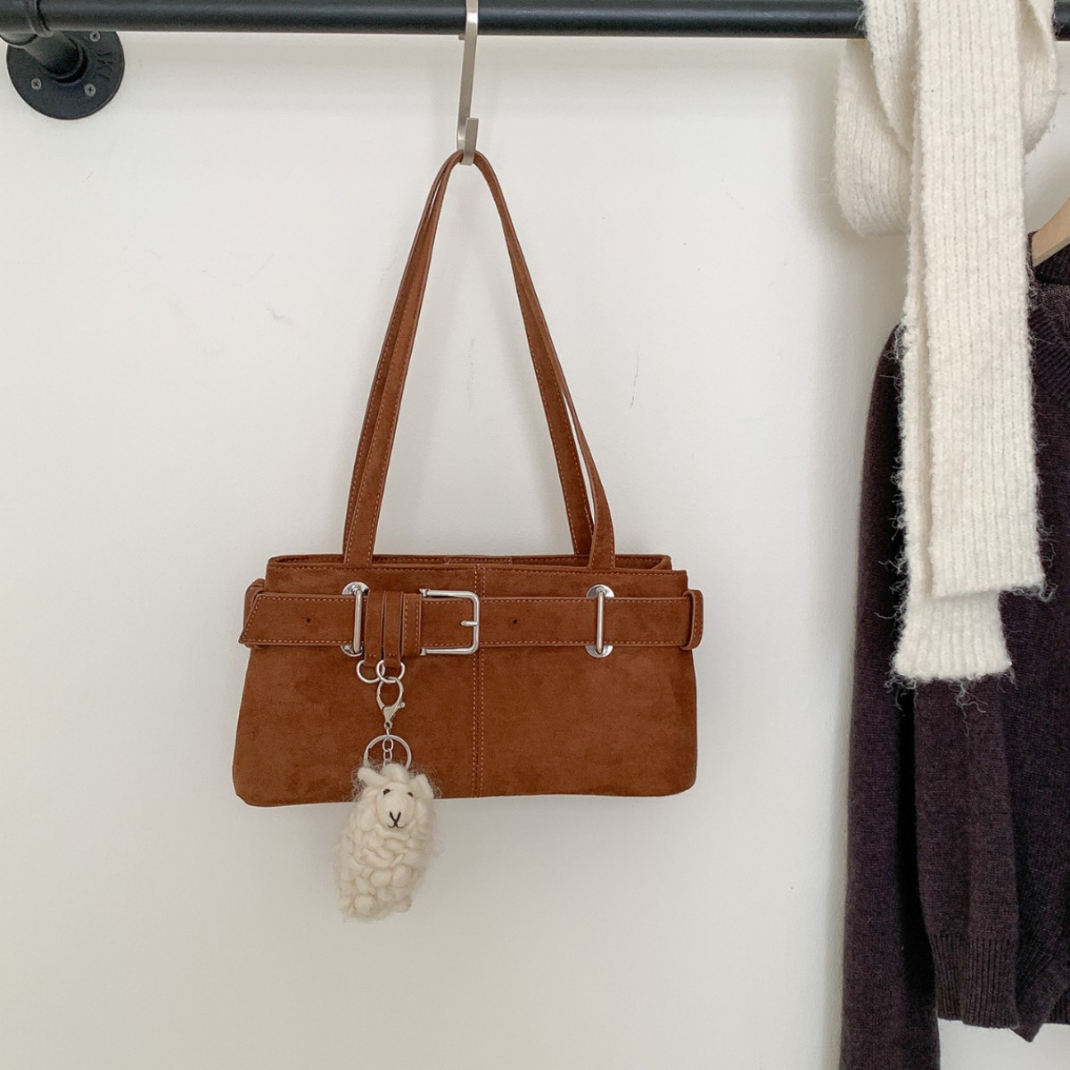 Designer bag free shipping Bags 2025 new Autumn Winter Handbag Shoulder Fashionable Light High Quality Crossbody Bag