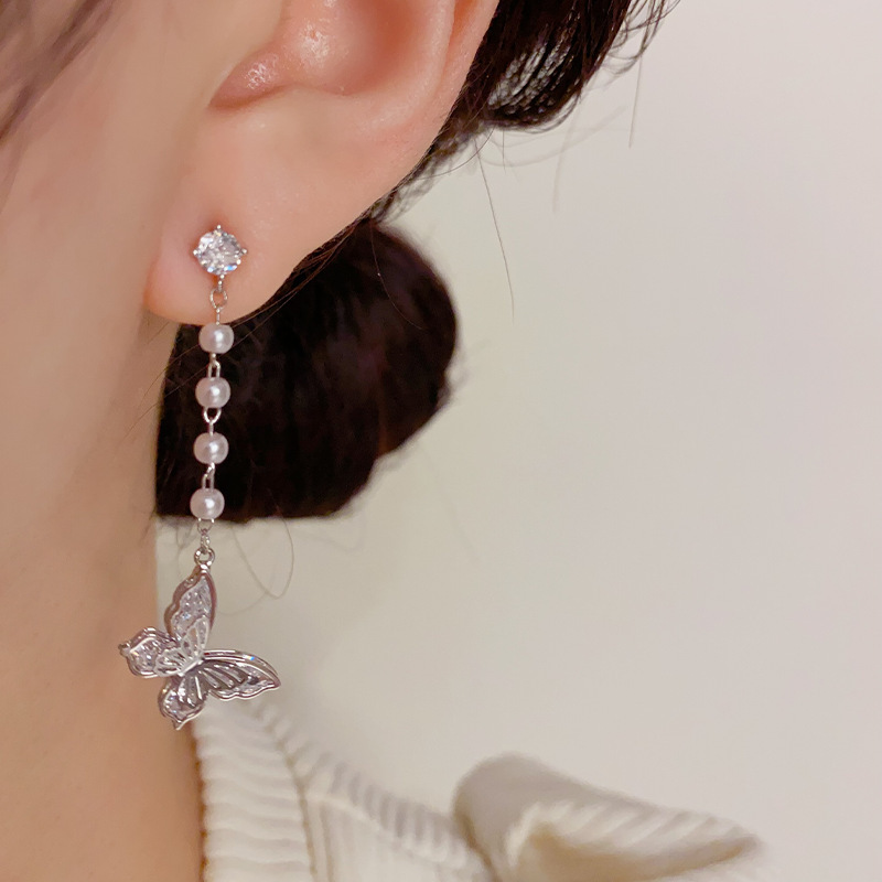 Luxury Brand Designer Jewelry Light Luxury Exquisite Fashion Socialite Style Asymmetric Butterfly Tassel Earrings Niche Design Sense Elegant Versatile