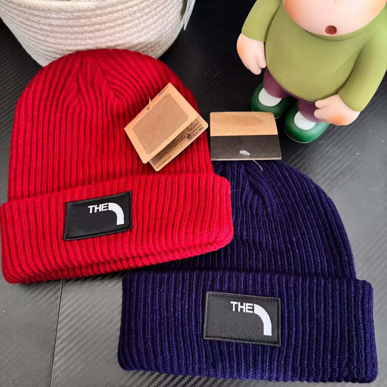 Winter knitted beanie designer cap fashionable bonnet dressy autumn hats for men women cappelli travel skiing Knitted hat hot1201
