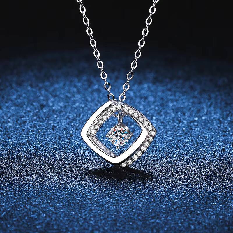 S925 Sterling Silver Micro Set Small Fresh D Color Moissanite Geometric Pendant Necklace Women Gift