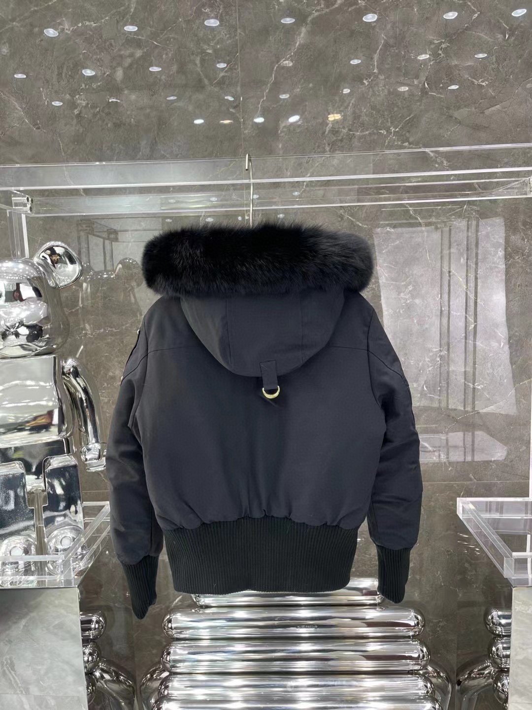 Classic women's windproof short down jacket