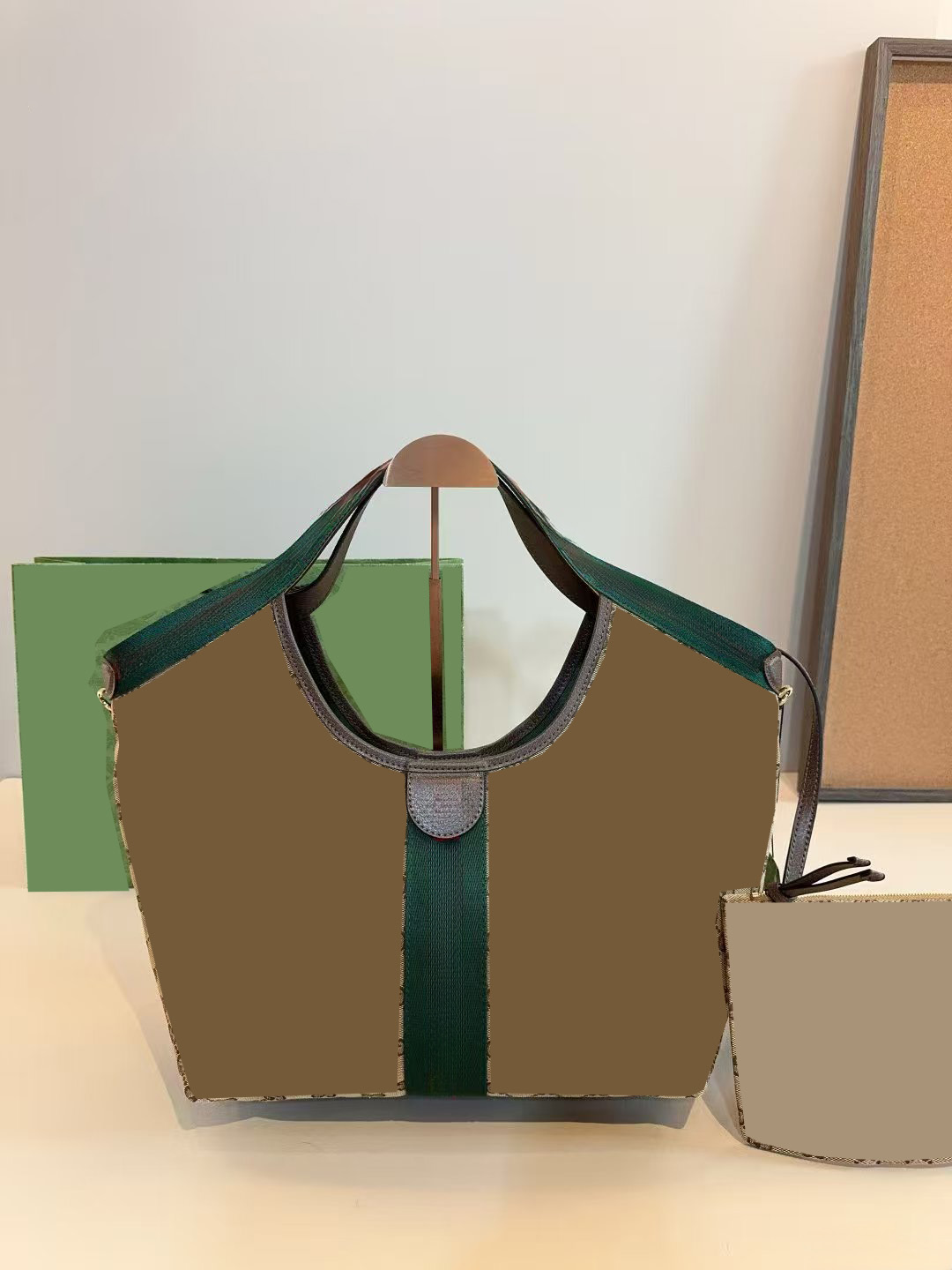 2025 New Classic Pattern Retro Versatile Large Capacity Tote Bag Single Shoulder Bun Mother Bag