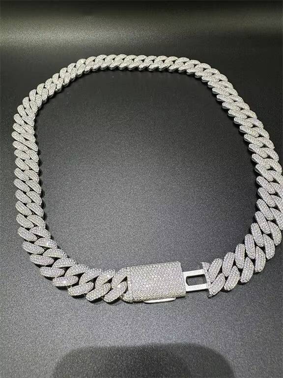 Manufacturer Direct Sales Luxury Vvs Moissanite 925 Pure Silver Plated 18k White Gold Curling Cuban Chain 18mm 22 Inches