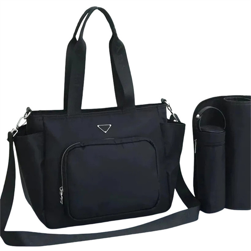 Designer style waterproof mom bag 3 sets of diaper pouches baby zippers pink black brown coffee color in various colors with checkered patterns E18