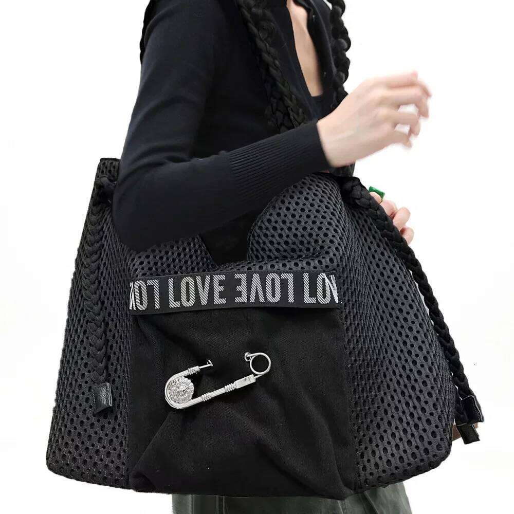 Ladies' Fashion Y2k Street Retro Shoulder Bag Capacity Spicy Girl Large Pin Diagonal Cross Handbag