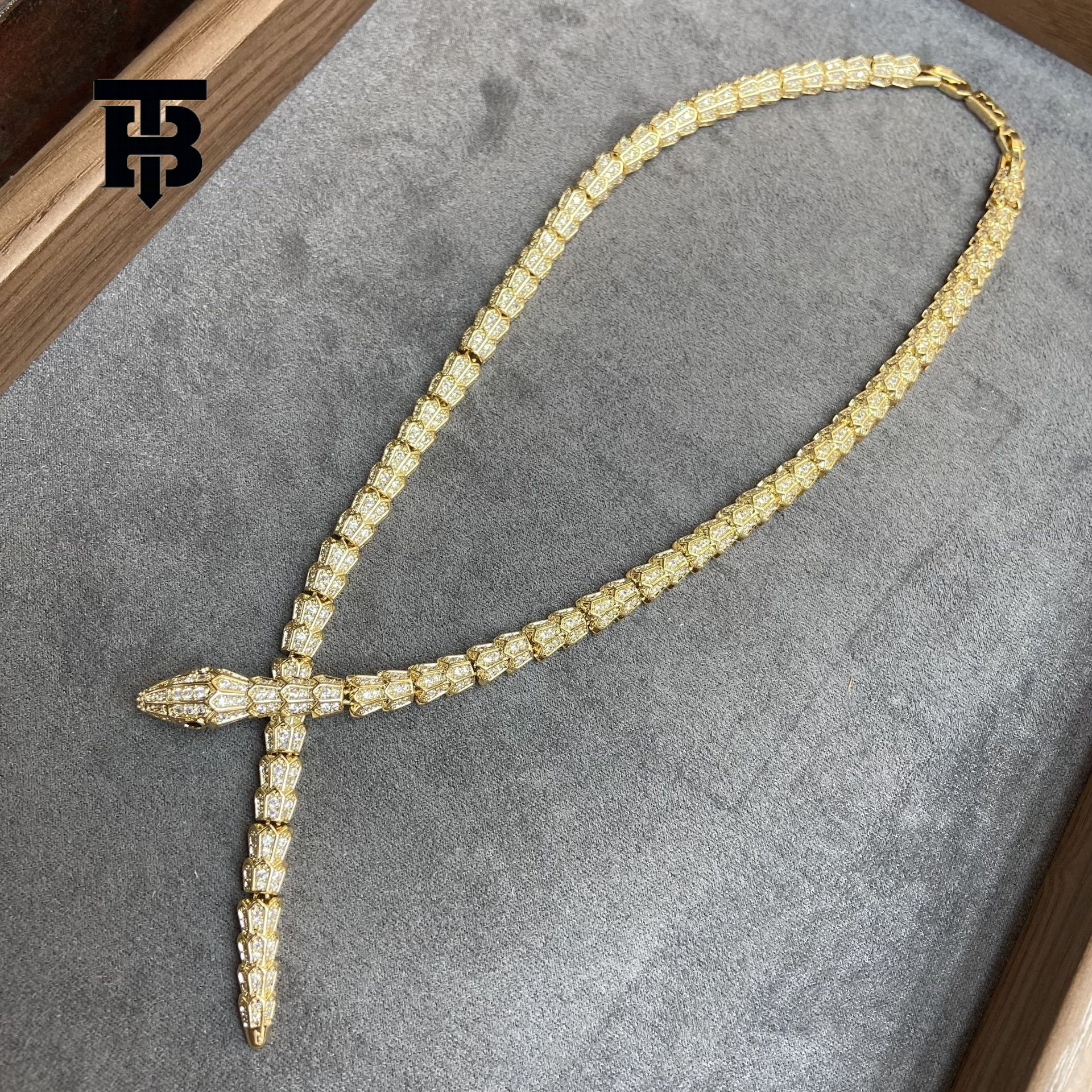 TB BHULAMTE Designer All Diamond Luxury Women's Snake Shaped Jewelry Snake Bone Necklace Gold-plated Chain Super Shiny Light Luxury High-end Acce