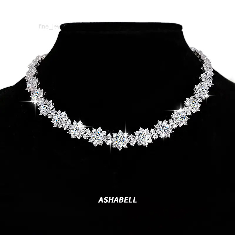 S925 Sterling Silver Inlaid Moissanite Main Stone Luxury Sunflower Necklace Pass Diamond Tester for Women Wedding Necklace